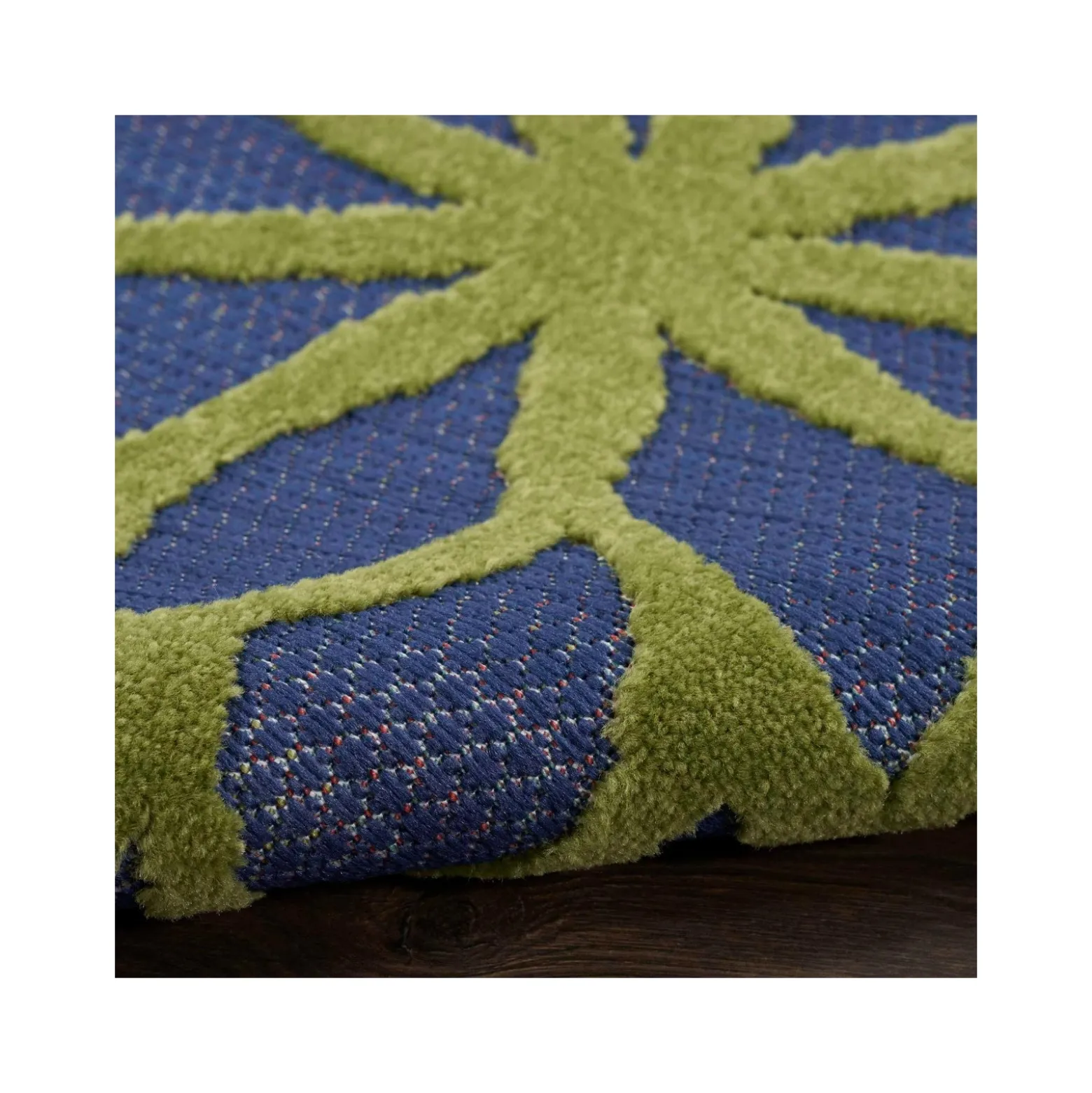 7'10" Round Area Rug