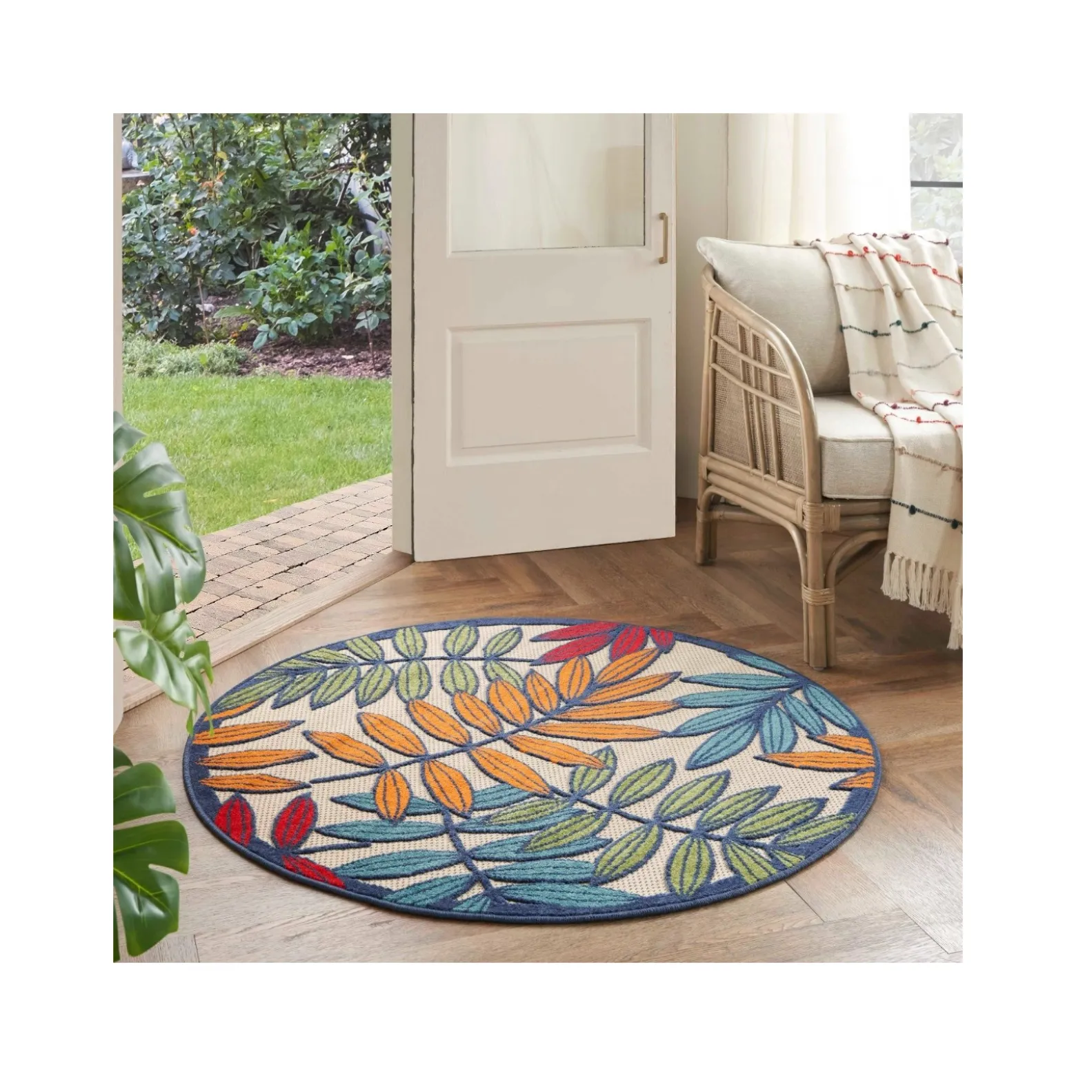 Aloha 5'3" Round Area Rug