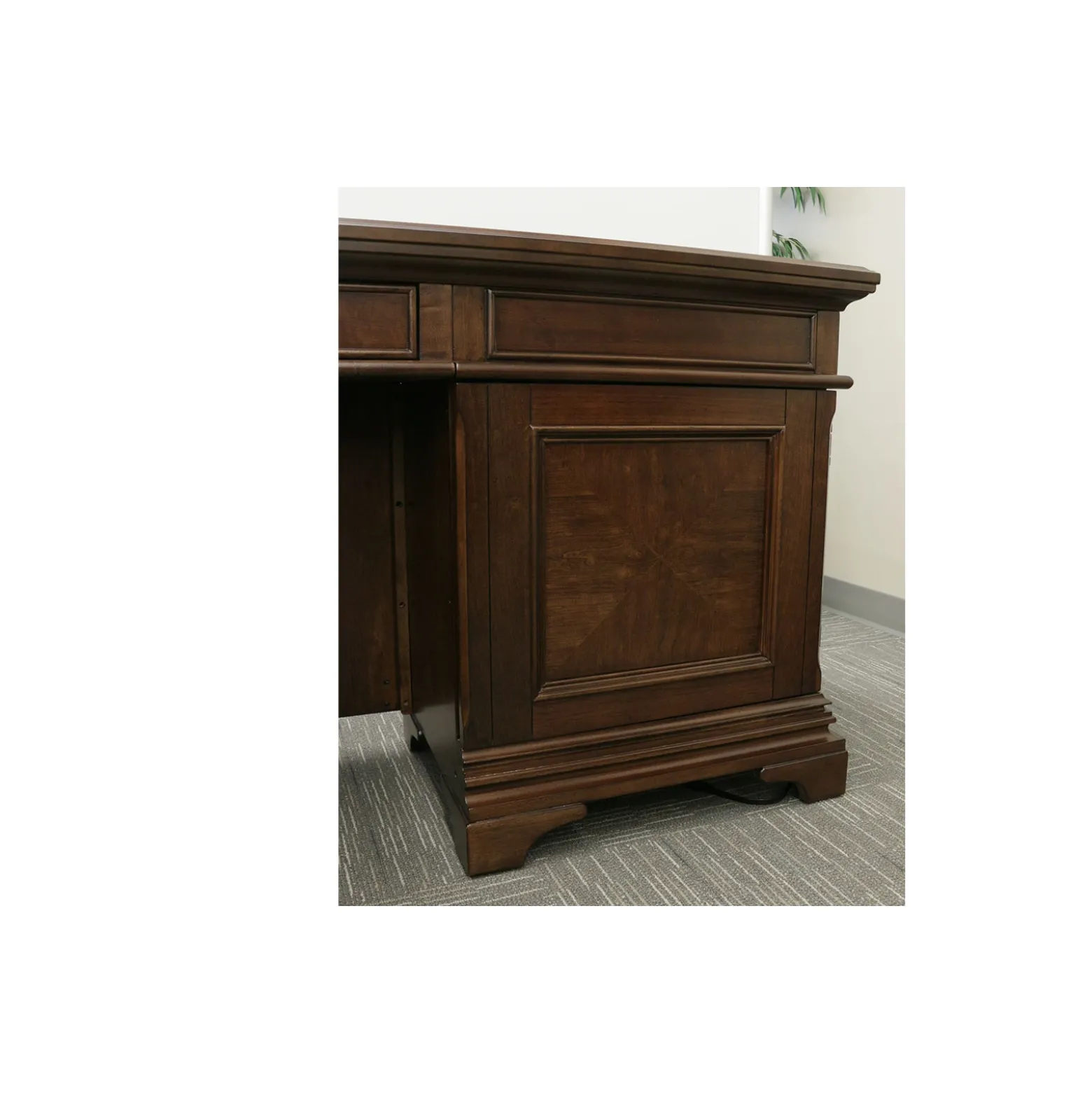 Highland Executive L-Desk - 66"W