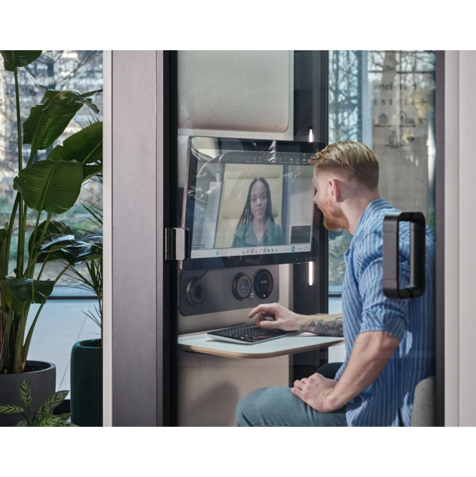 Hush Free S. Hybrid Privacy Booth with Face-Illuminating LED Lighting