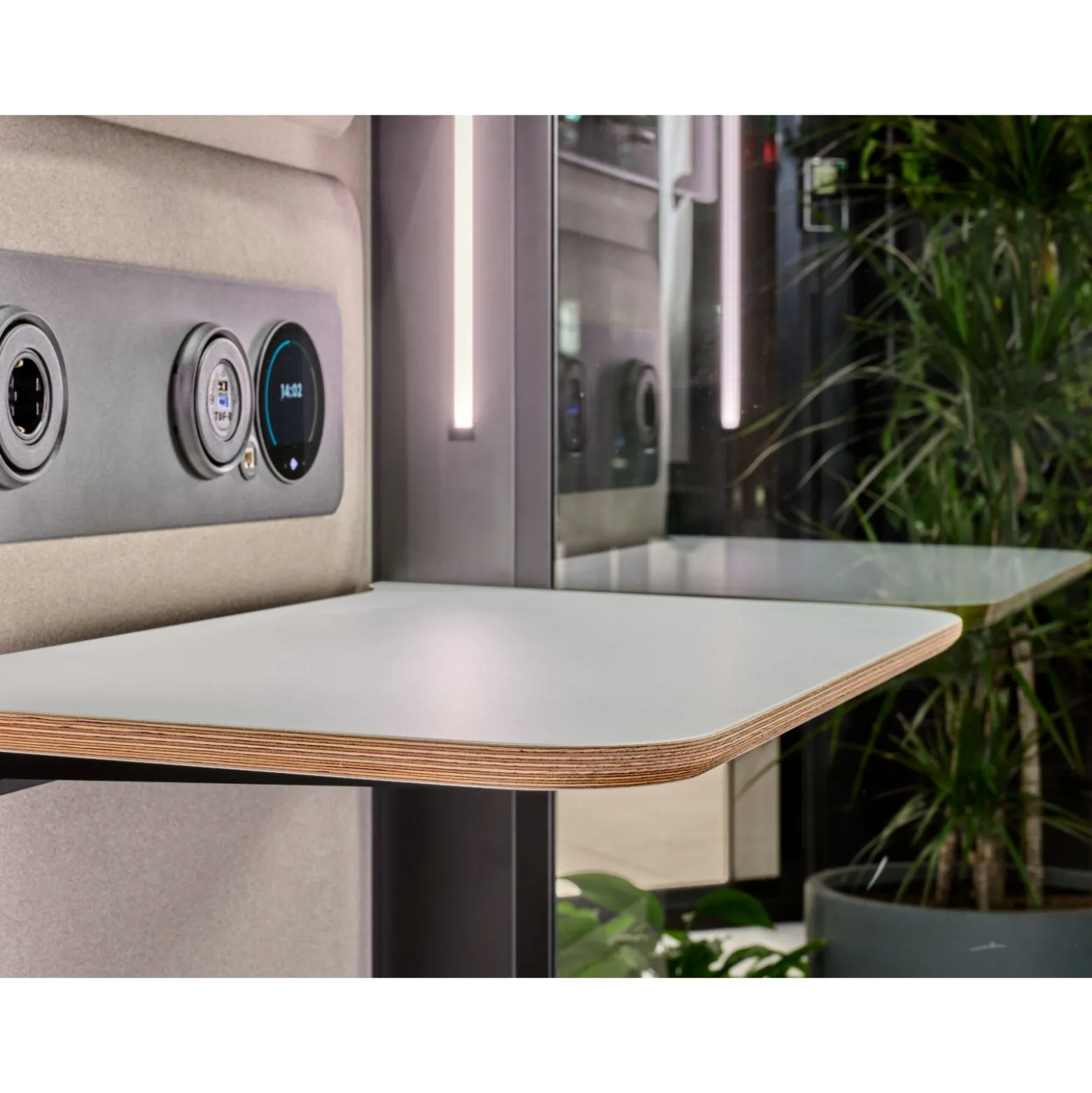Hush Free S. Hybrid Privacy Booth with Face-Illuminating LED Lighting