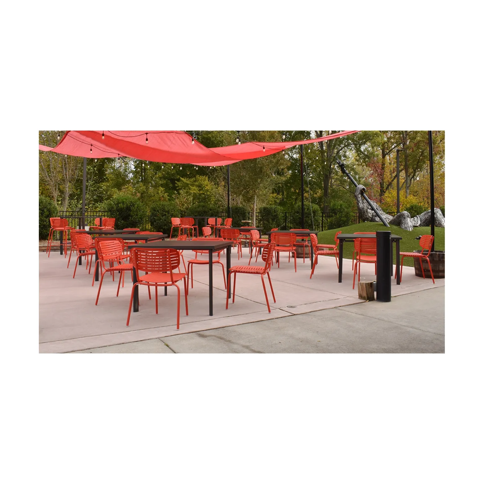 MOM Armless Outdoor Stacking Chair