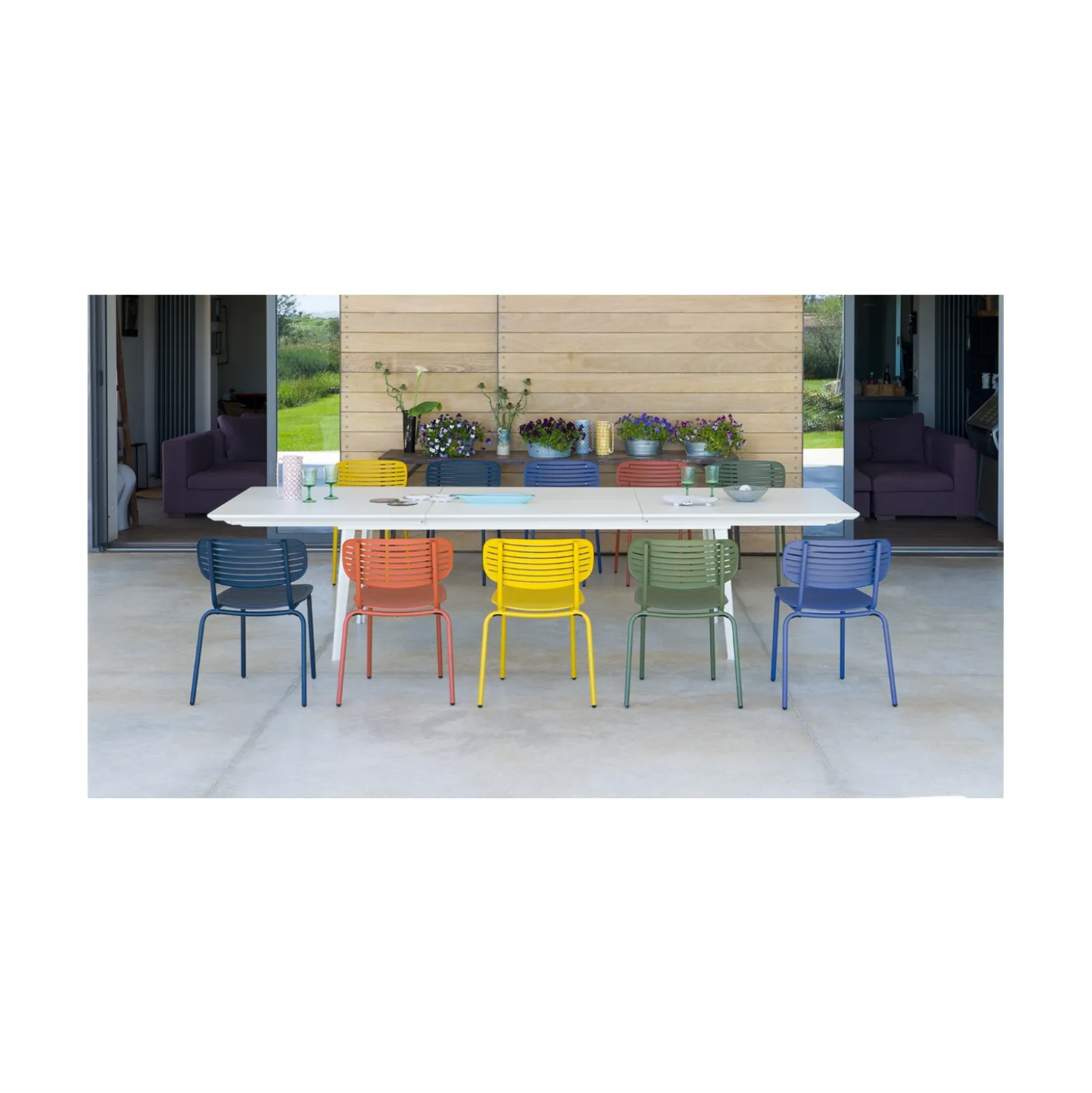 MOM Armless Outdoor Stacking Chair