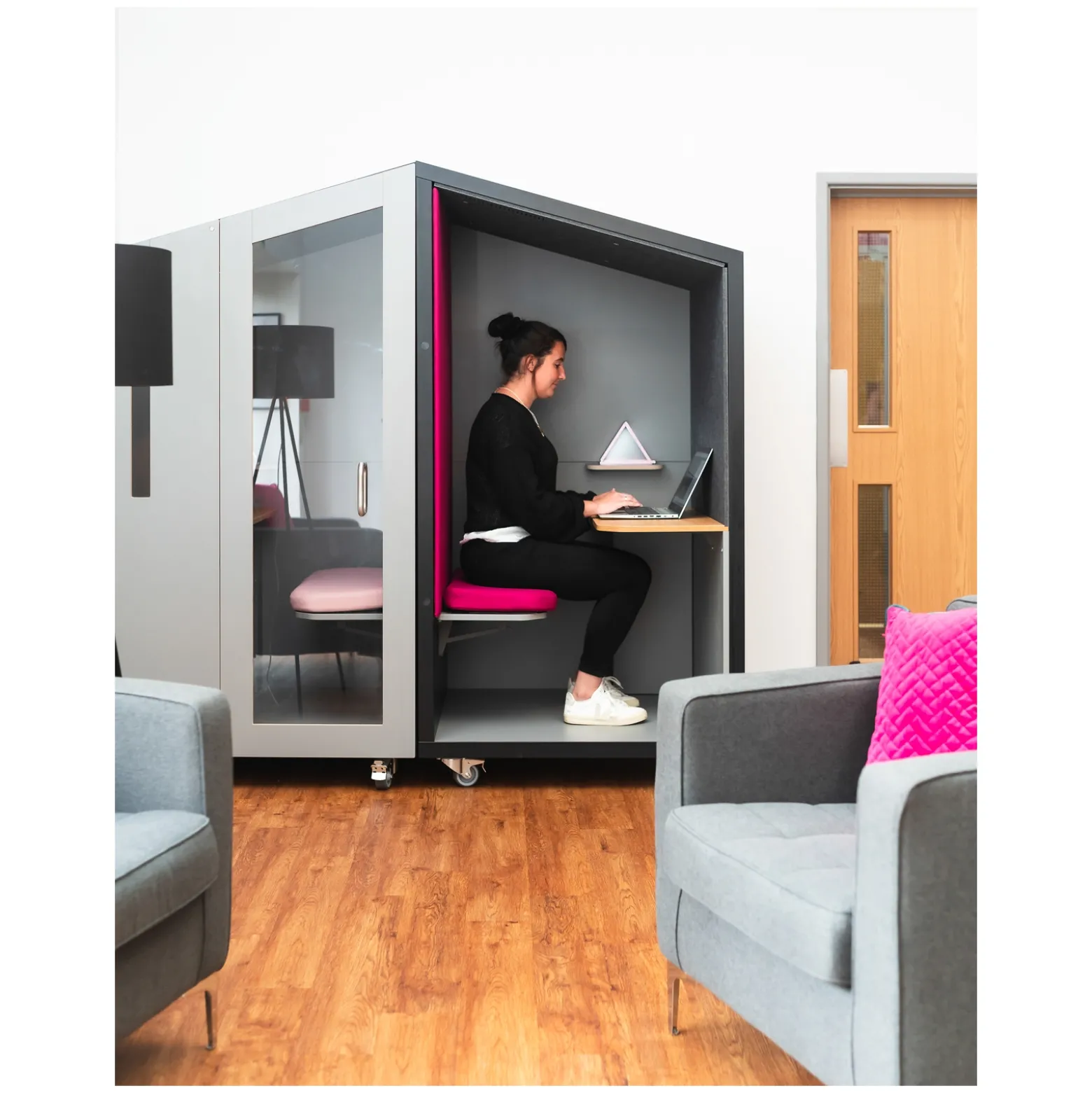 Nook Solo - Personal Privacy Open Booth