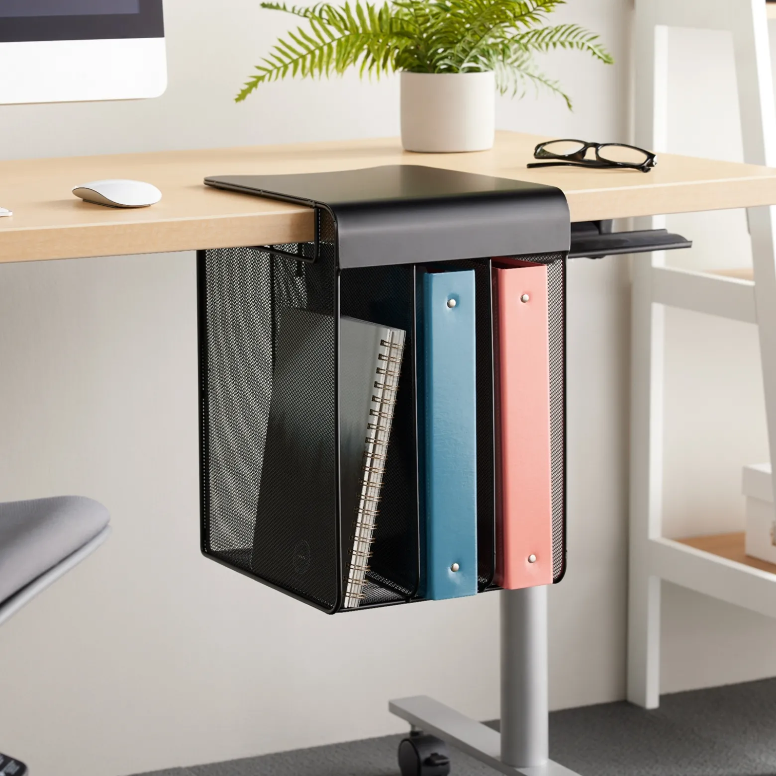 Onyx Solid Top Vertical Hanging Storage