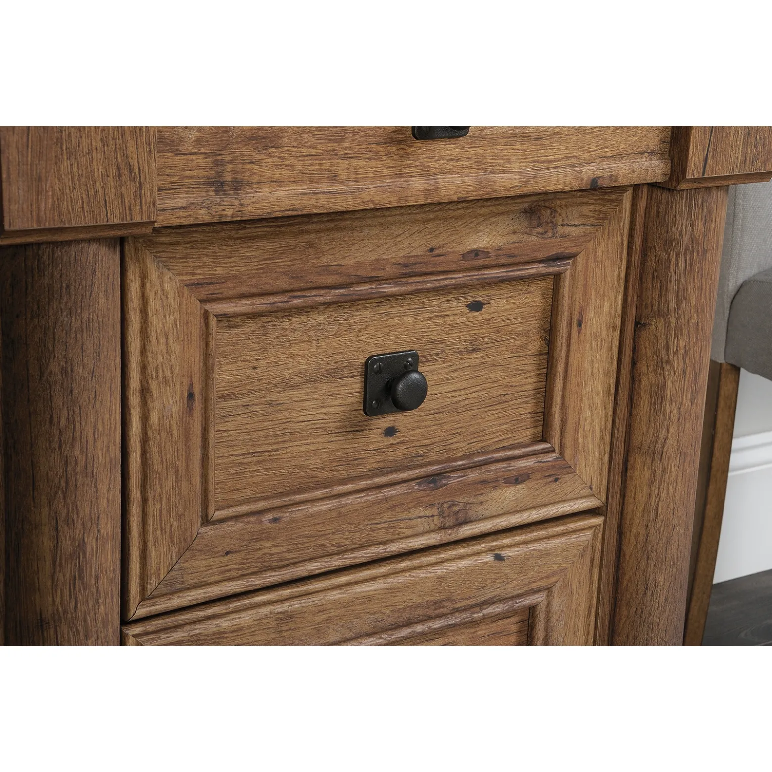 Palladia Single Pedestal Desk with Keyboard Tray