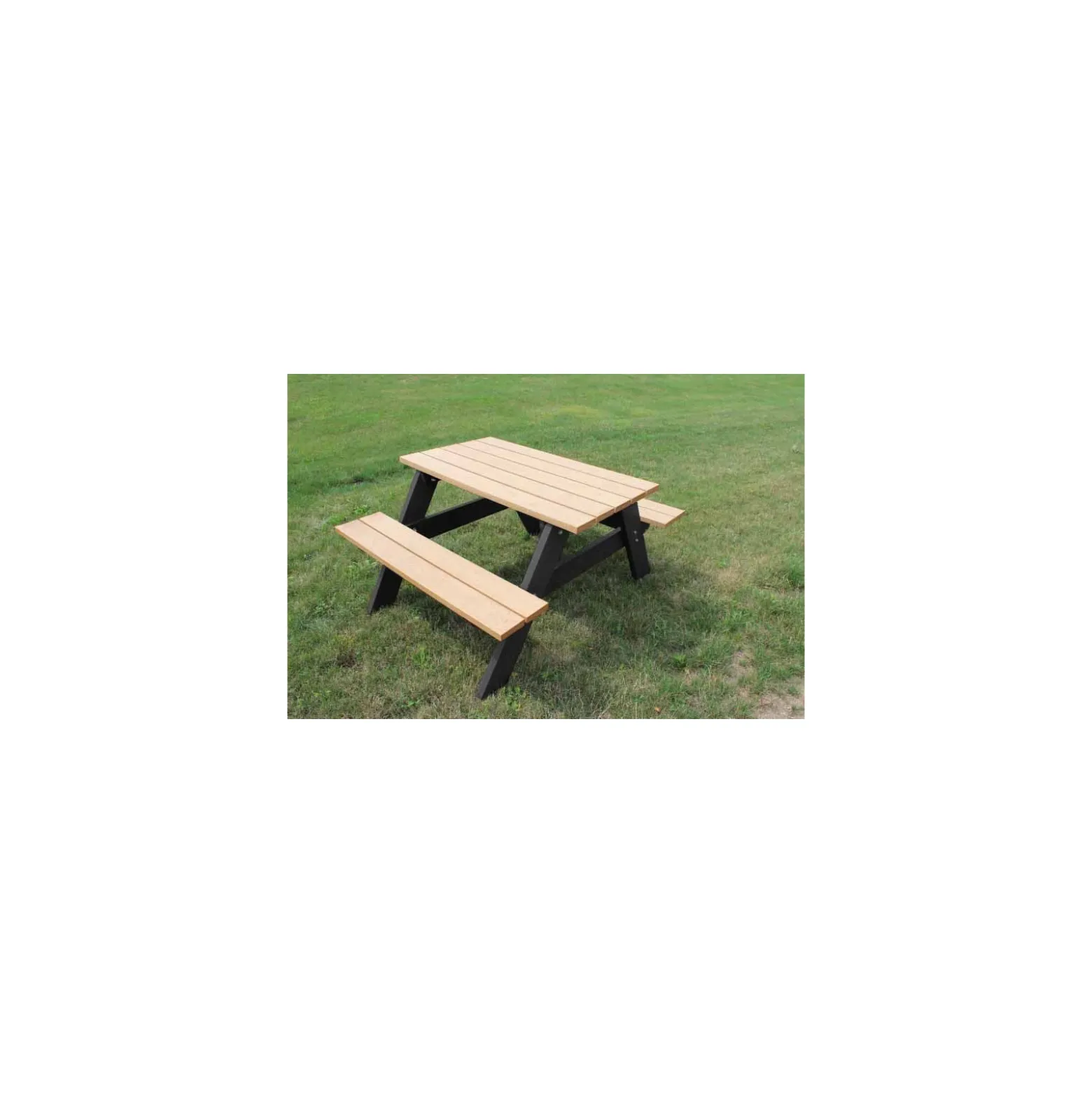 Recycled Plastic Picnic Table 4'