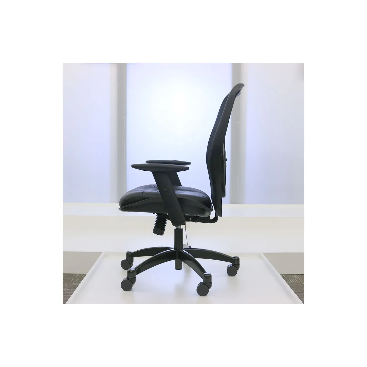 Space Bonded Leather Seat Mesh Back Task Chair