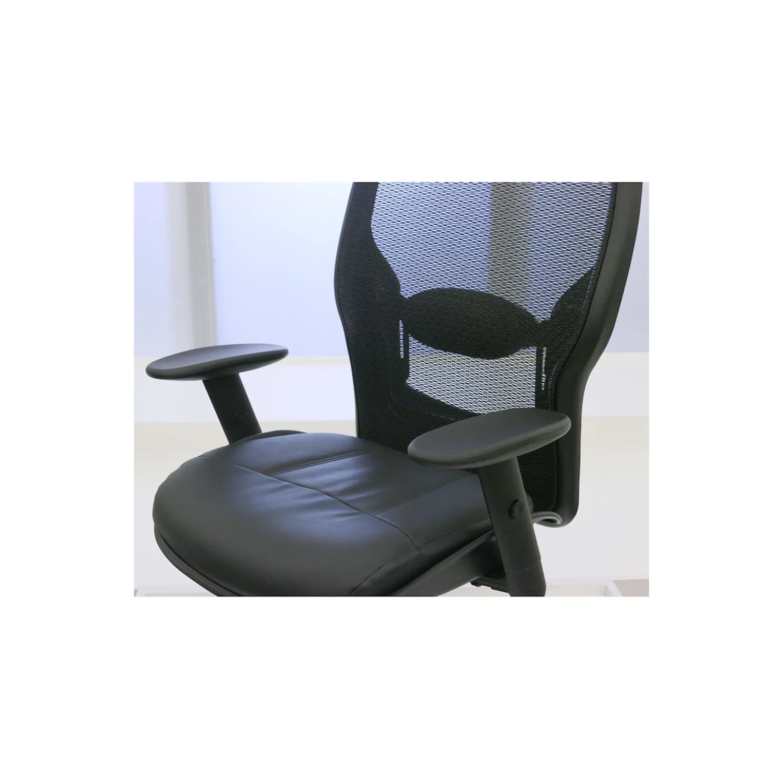 Space Bonded Leather Seat Mesh Back Task Chair