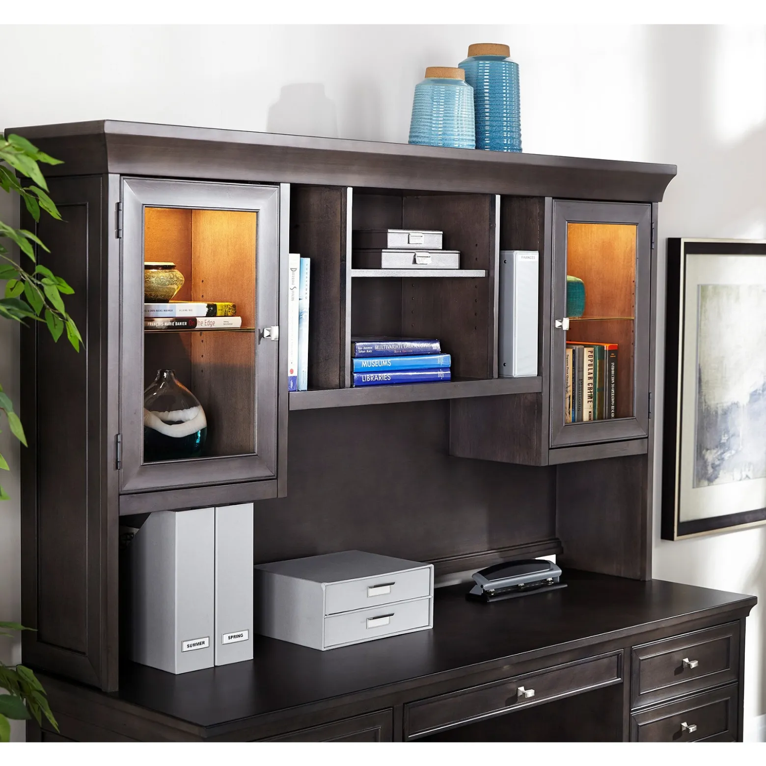 Statesman Storage Hutch - 69"W