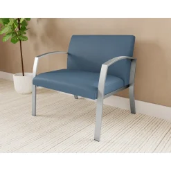 Symphony Bariatric Guest Chair in Premium Upholstery