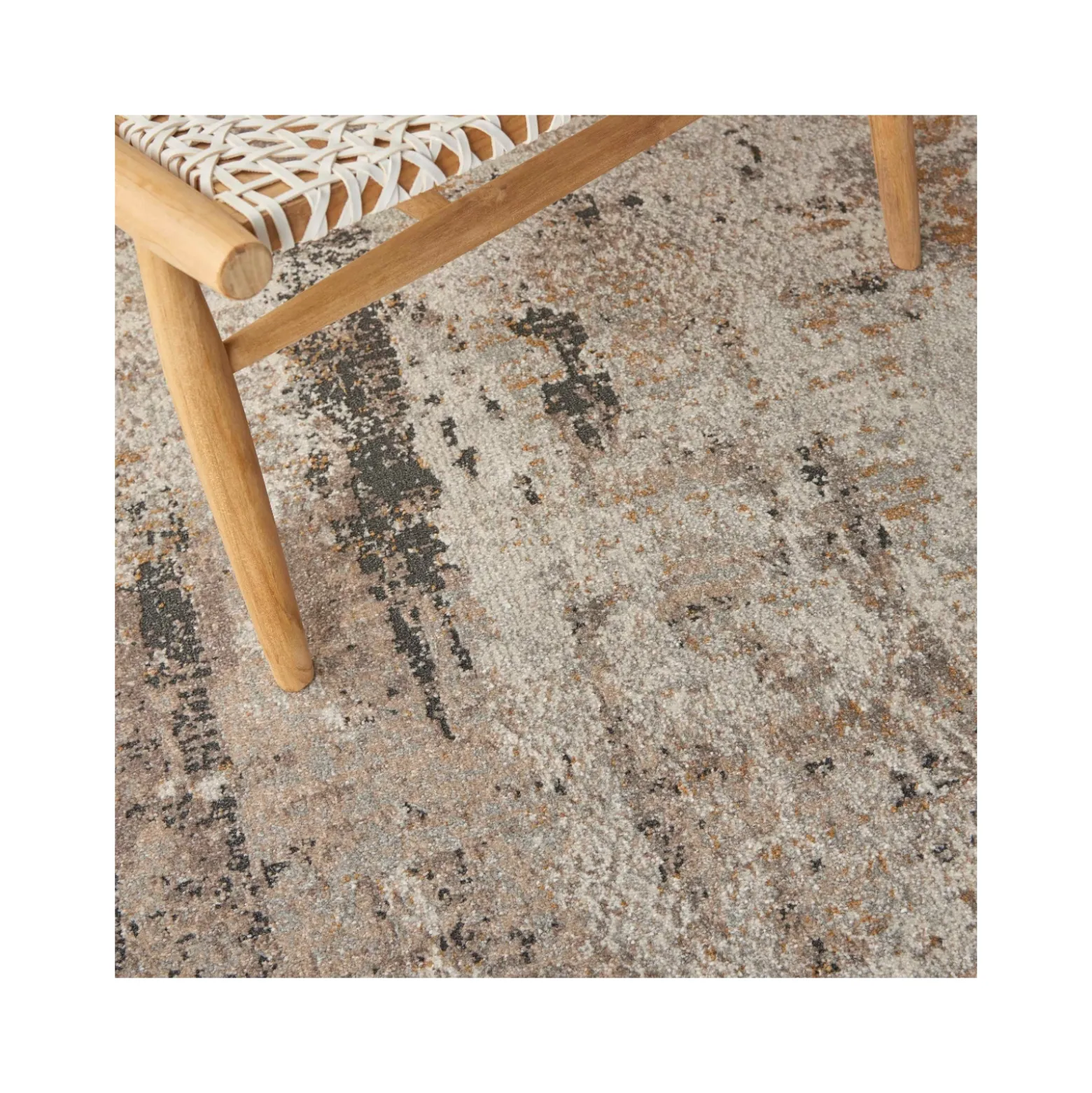 Tangra 4'x6' Area Rug