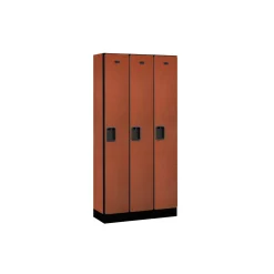 Three Door Locker 76