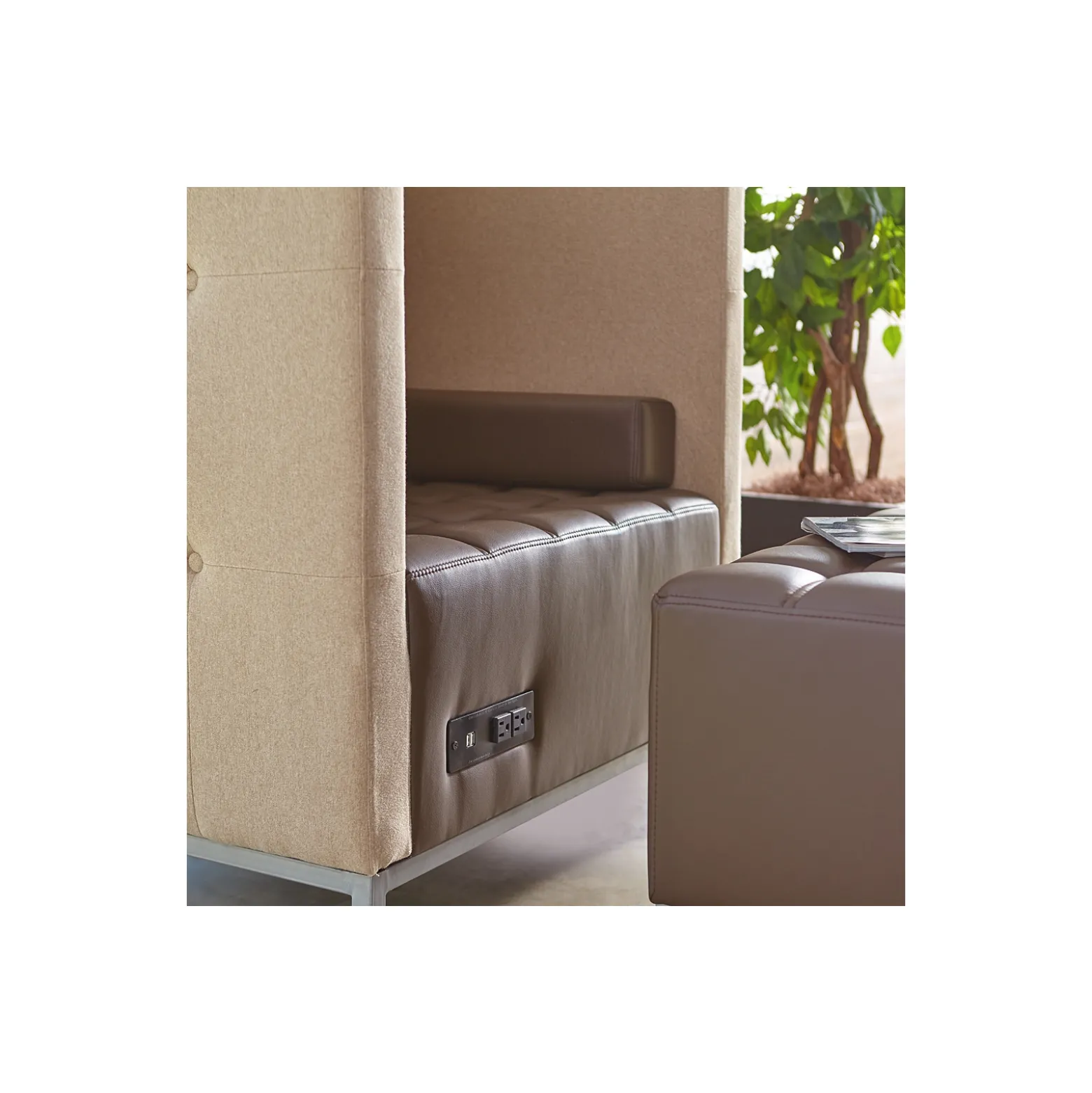 Traffic Modular Lounge Privacy Chair with USB/Power