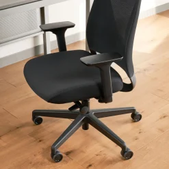 Tux Multifunctional Manager Chair