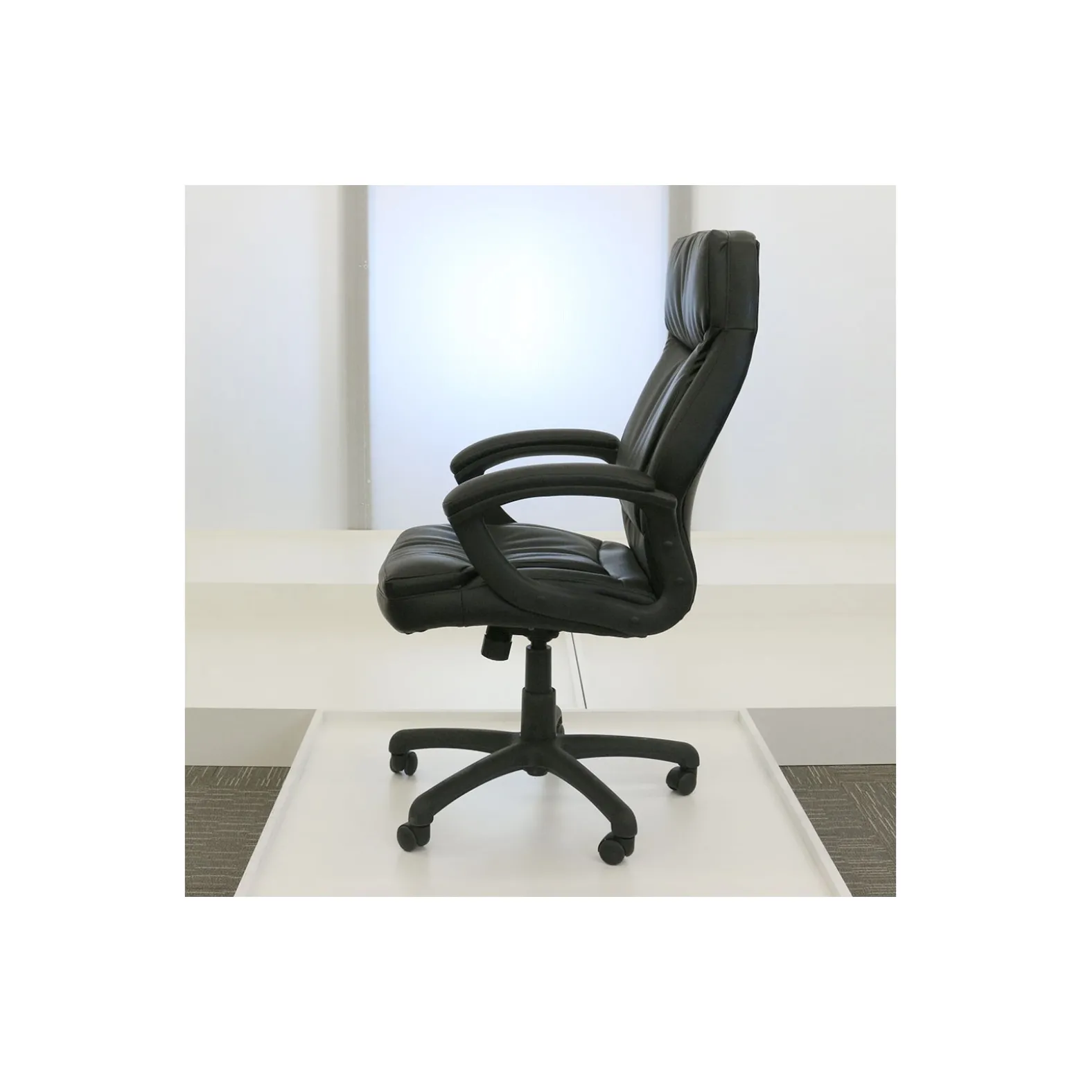 Work Smart Bonded Leather Executive Chair