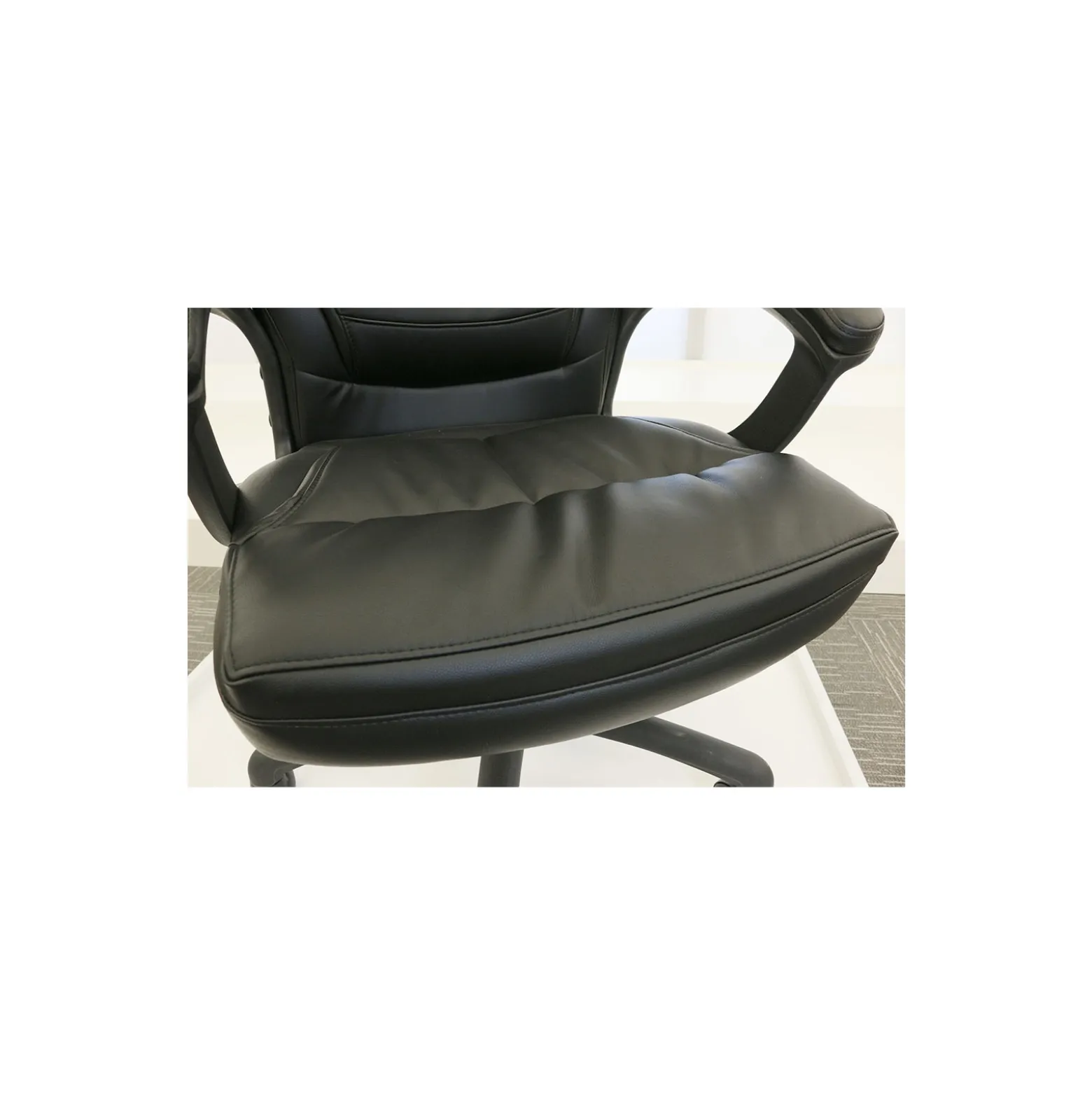 Work Smart Bonded Leather Executive Chair