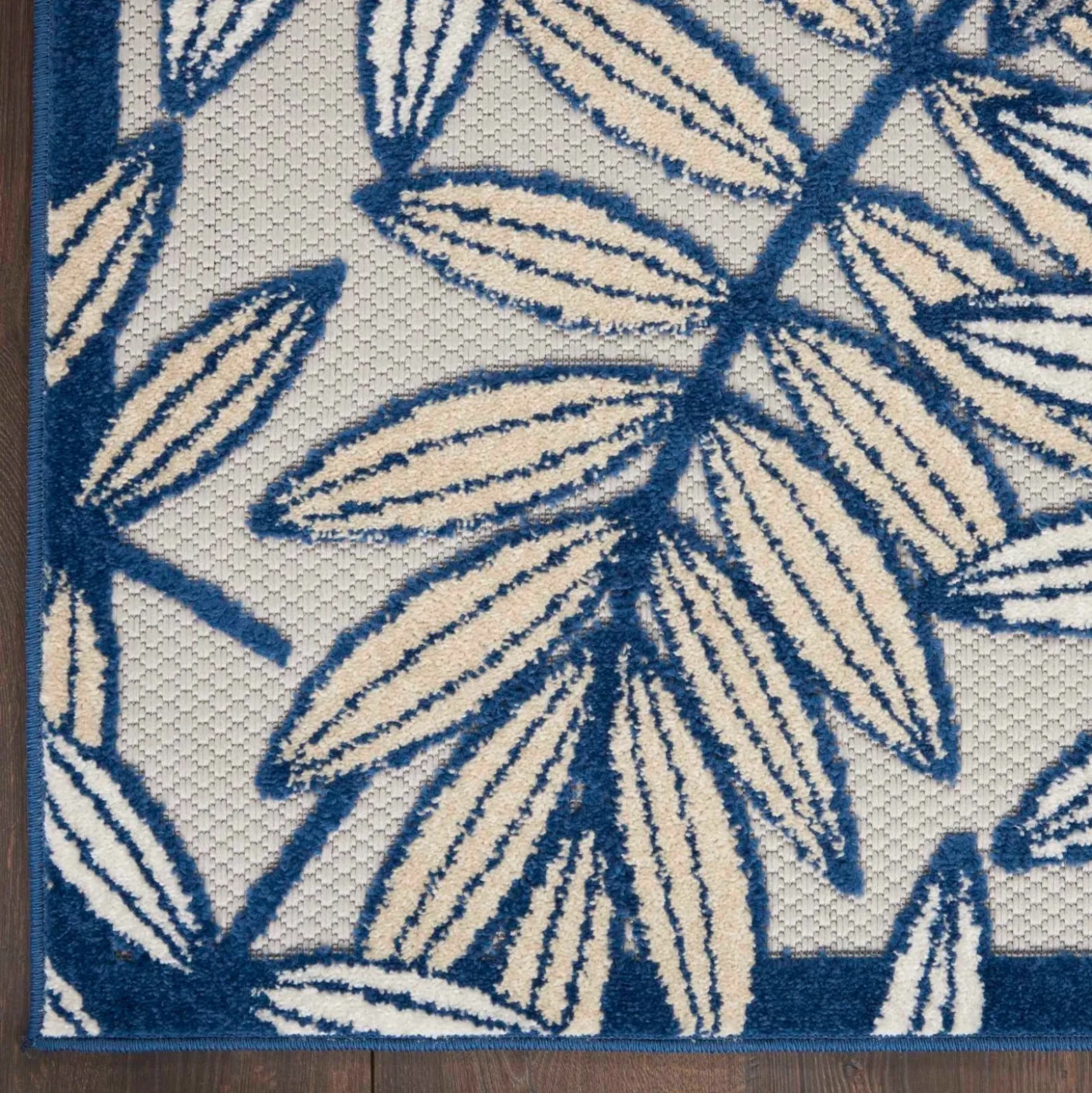 1'6"x6' Blanket Area Rug