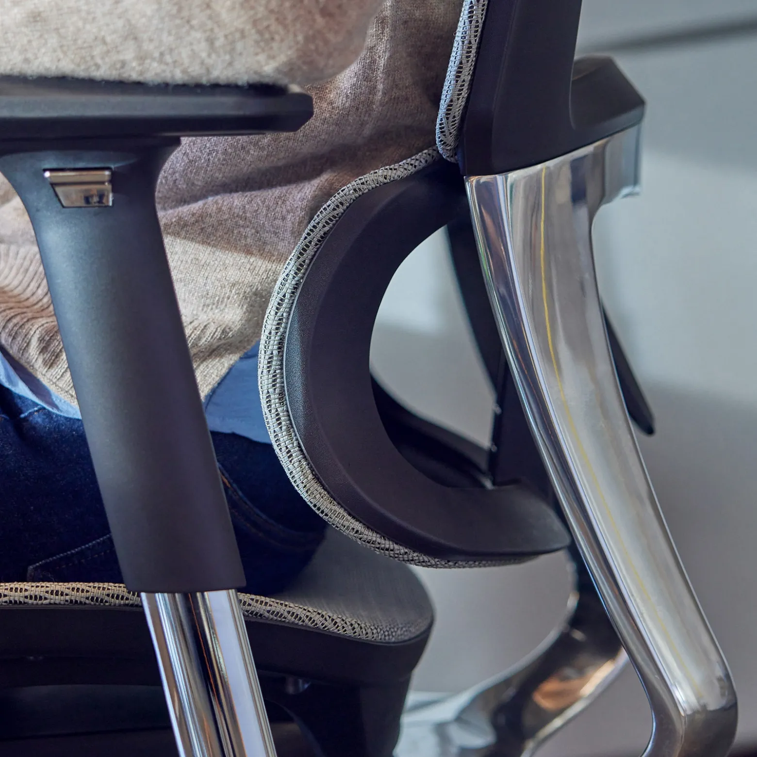 Zola Mesh High-Back Office Chair with Removable Headrest